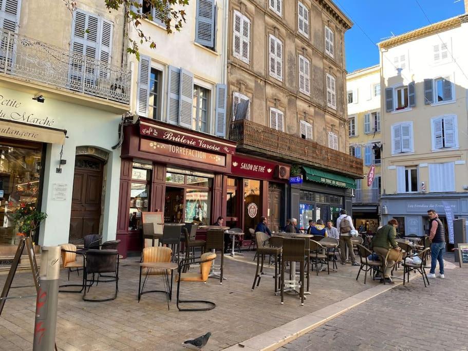 Akropole De Caroline, Central, Lumineux, Calme, Free Parking, Lift, 3 Beds Draguignan Bagian luar foto